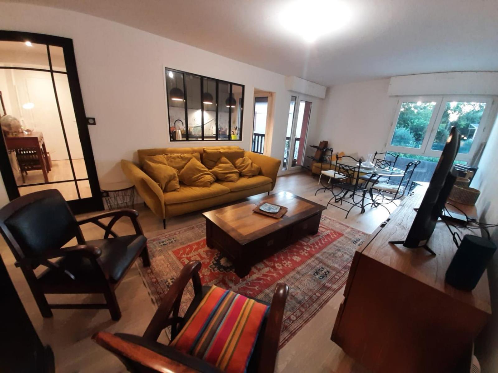 Au Calme Proche Centre Et Port Apartment